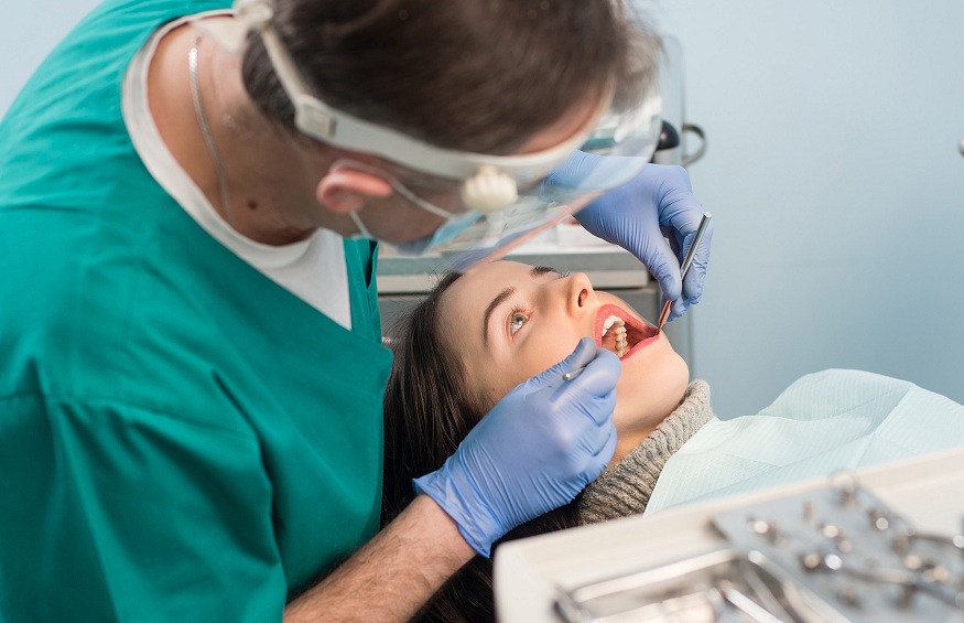 7 critical signs that require you to see an emergency dentist